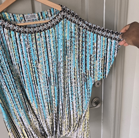 JM Collection Tunic Blouse Women 1X Blue White Tie Front Stretchy Colorful - Picture 11 of 14